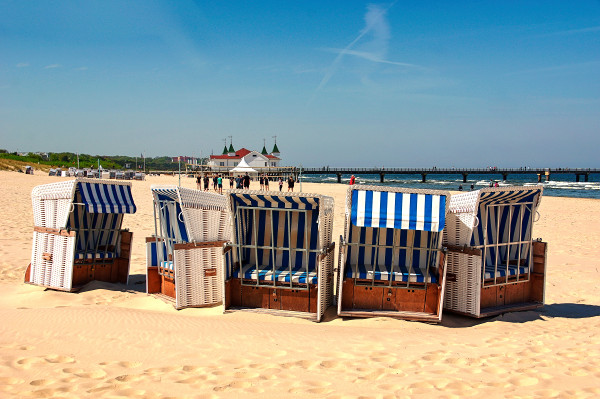 Ahlbeck_Ostsee_Strandkoerbe