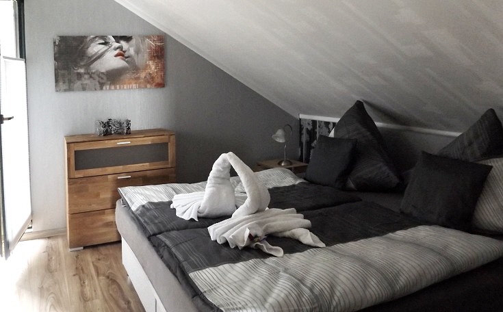 Ferienwohnung Bansin auf Usedom - Schlafzimmer mit Doppelbett