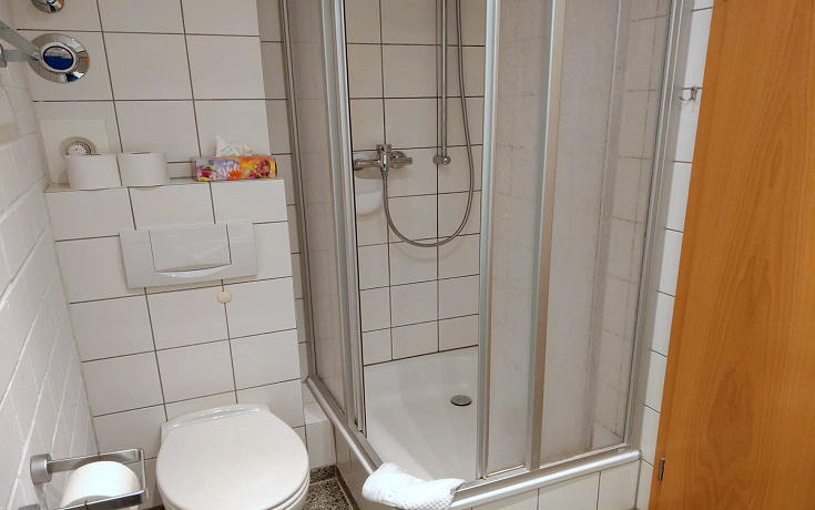 Ferienwohnung Bansin auf Usedom - Badezimmer mit Toilette
