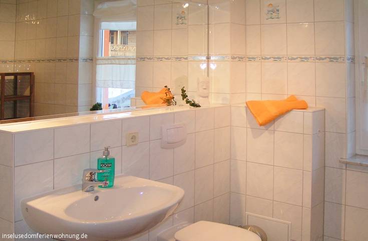Ferienwohnung Bansin auf Usedom - Badezimmer mit Dusche