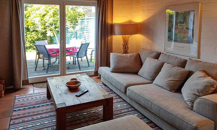 Ferienwohnung Bansin auf Usedom - Wohnzimmer mit LED TV und WLAN